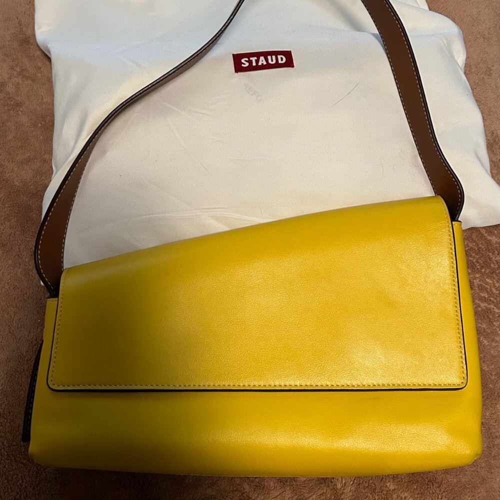 Iconic STAUD "Acute" Napa Leather Shoulder Bag in Goldie/Tan, NWT - Picture 2 of 13